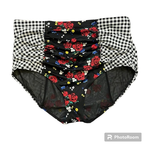 Torrid high waist ruched gingham floral swimsuit bottoms 2X - Picture 4 of 8
